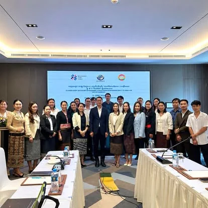 Giao lưu tại hội nghị